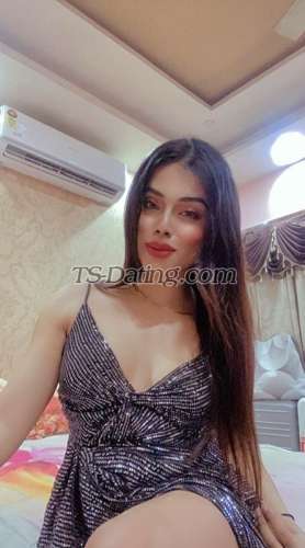 trans girl NikkiRoy 0798347 trans girl NikkiRoy 0798347